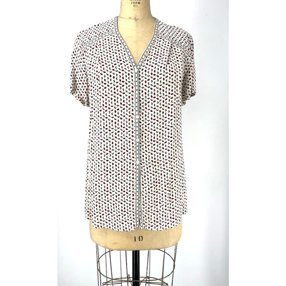 Max Studio White Lip Print Button Front Blouse Top L - Picture 2 of 13